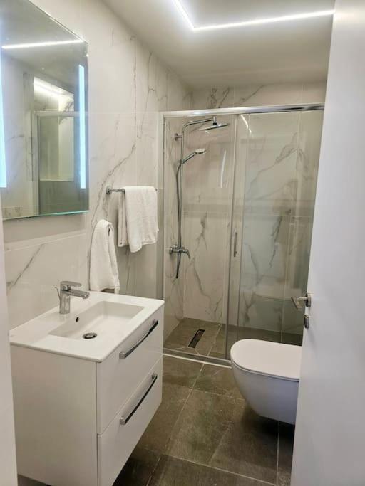 Deluxe Apartment Pafos Dış mekan fotoğraf