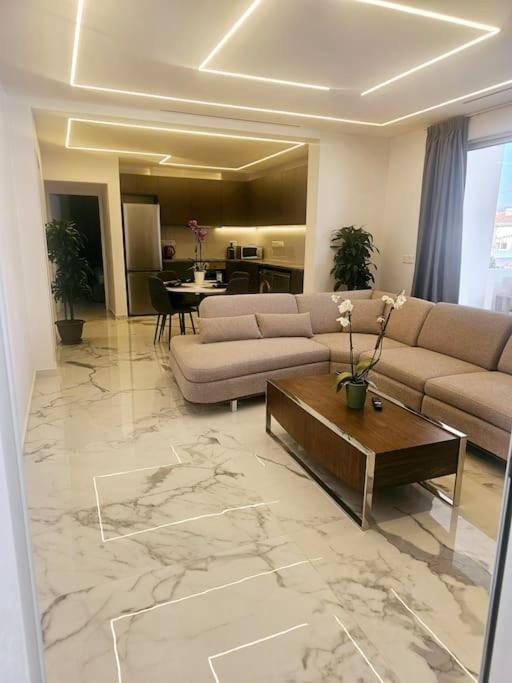 Deluxe Apartment Pafos Dış mekan fotoğraf